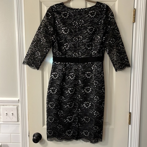 Banana Republic black and silver lace holiday sheath dress- Size 8 - Picture 3 of 3
